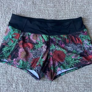 Lululemon Run Times shorts 4” inseam size 8